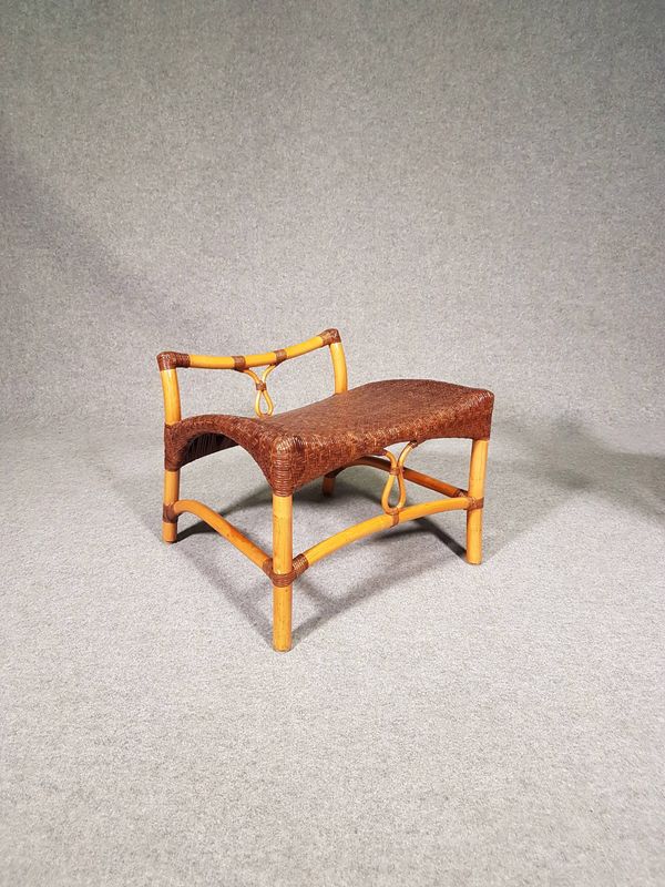 Fauteuil et repose-pieds conçus par Yuzuru Yamakawa en rotin et bambou