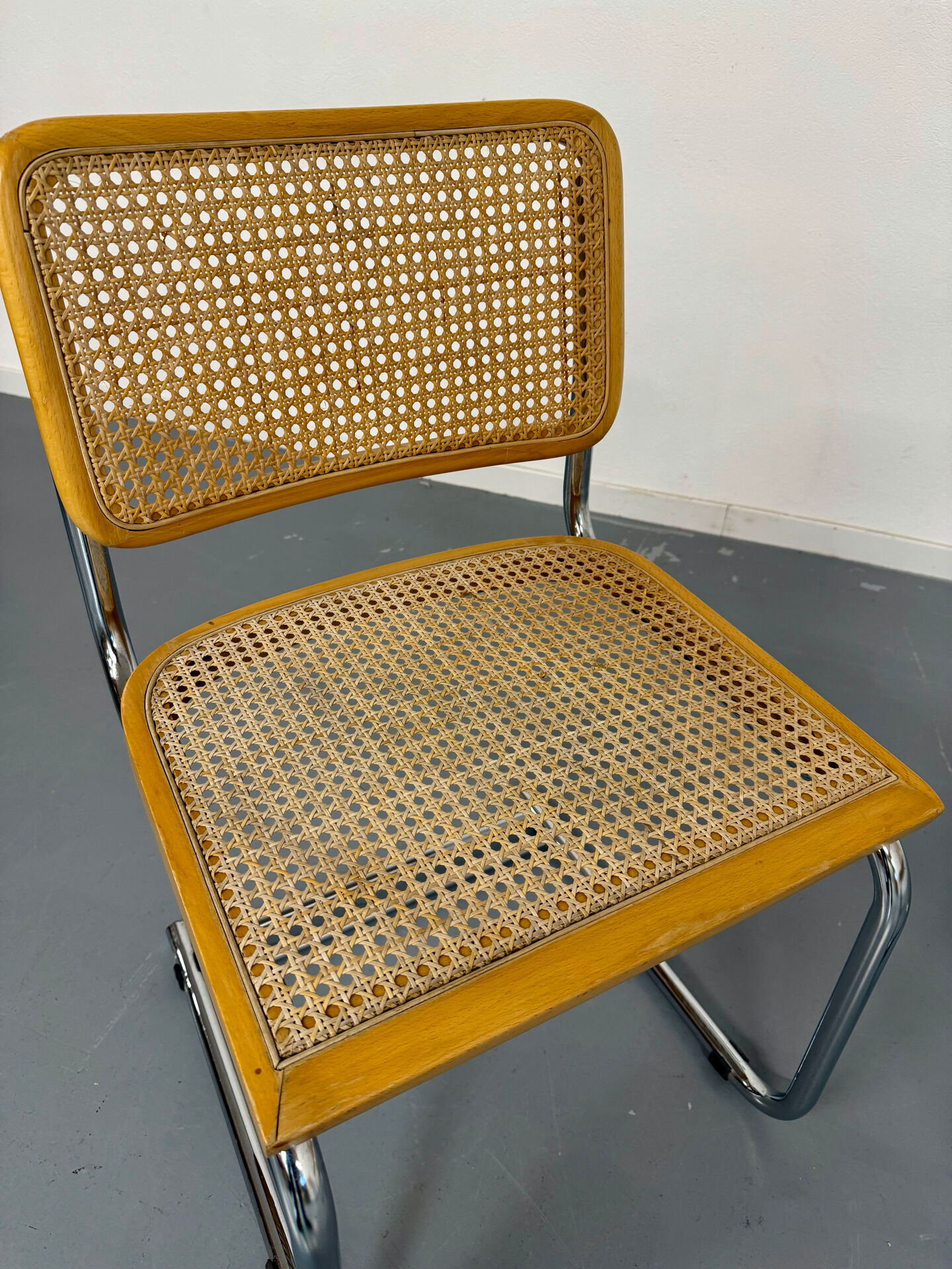 Set of 2 Italian cantilever chairs in cane Cesca 1970s,
