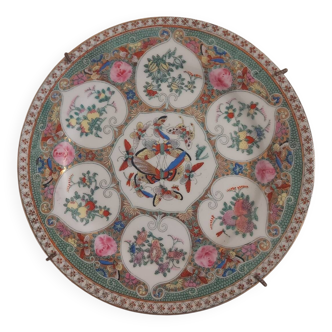 Decorative Chinese porcelain plate