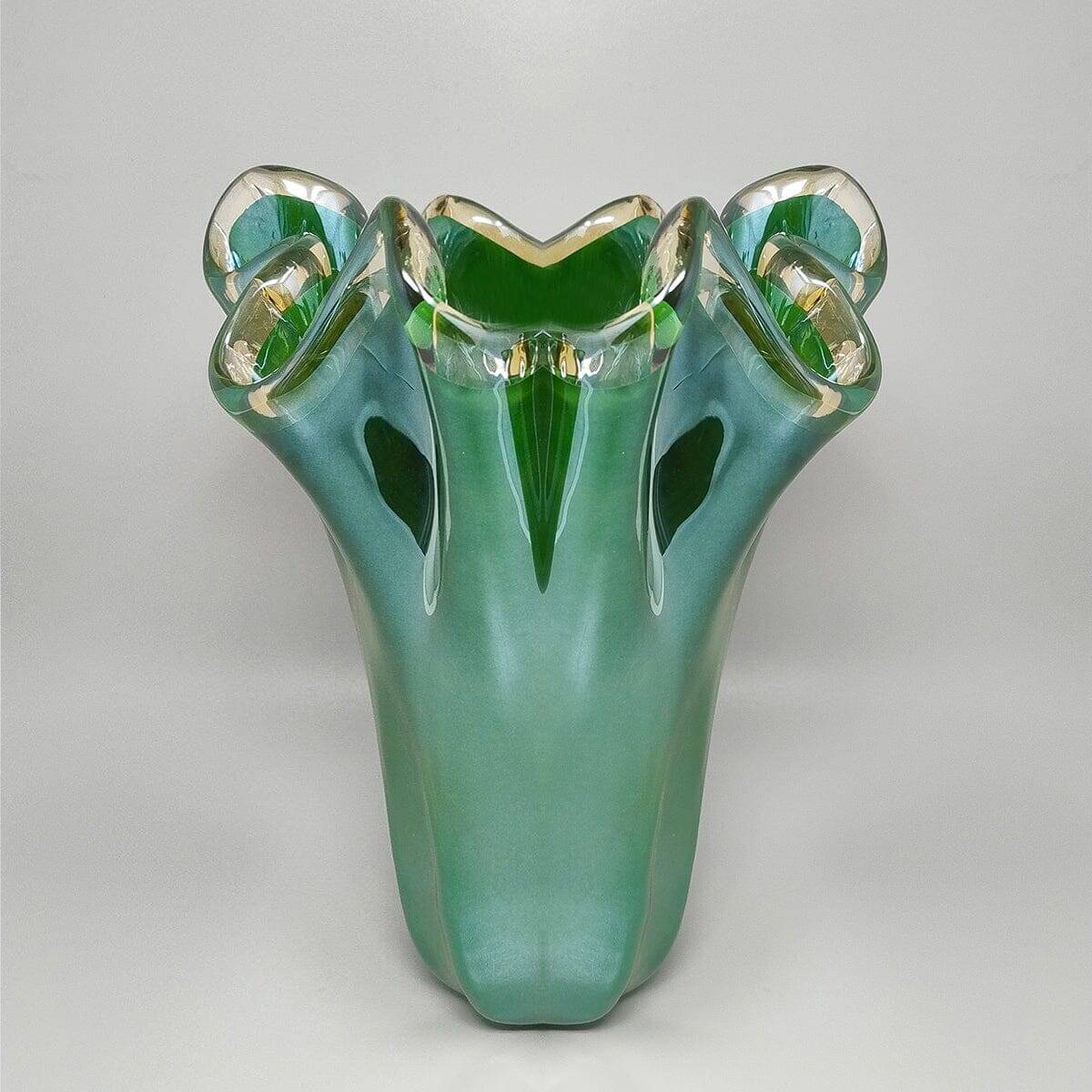1970s Exquisite "Fazzoletto" Murano Glass Vase by Dogi. Made in Italy