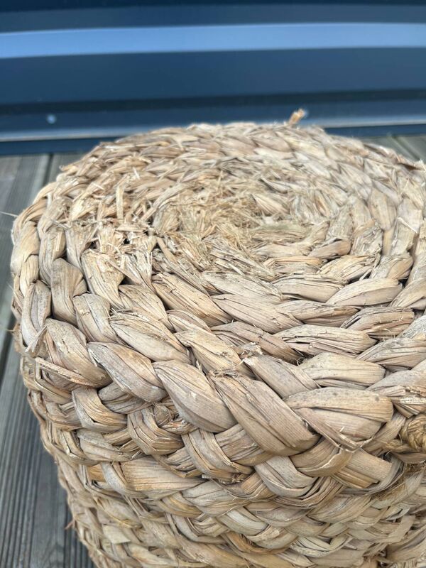 Repose-pied pouf tressé années 70