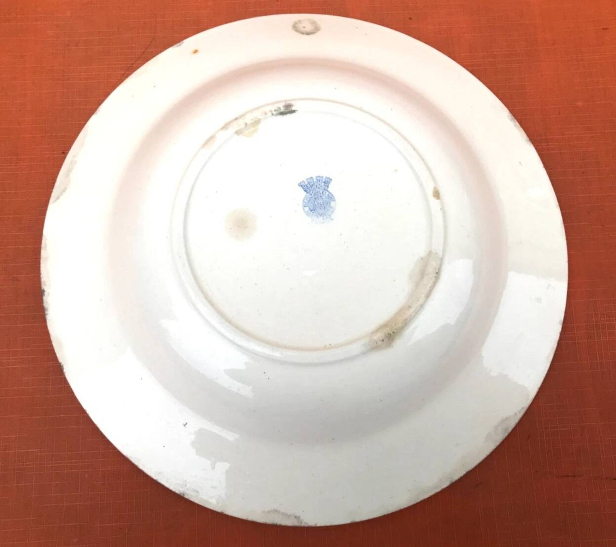 Années 1920 Assiette creuse Badonviller France Demi-Porcelaine