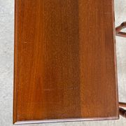 2 tables gigognes en bois pied moulé