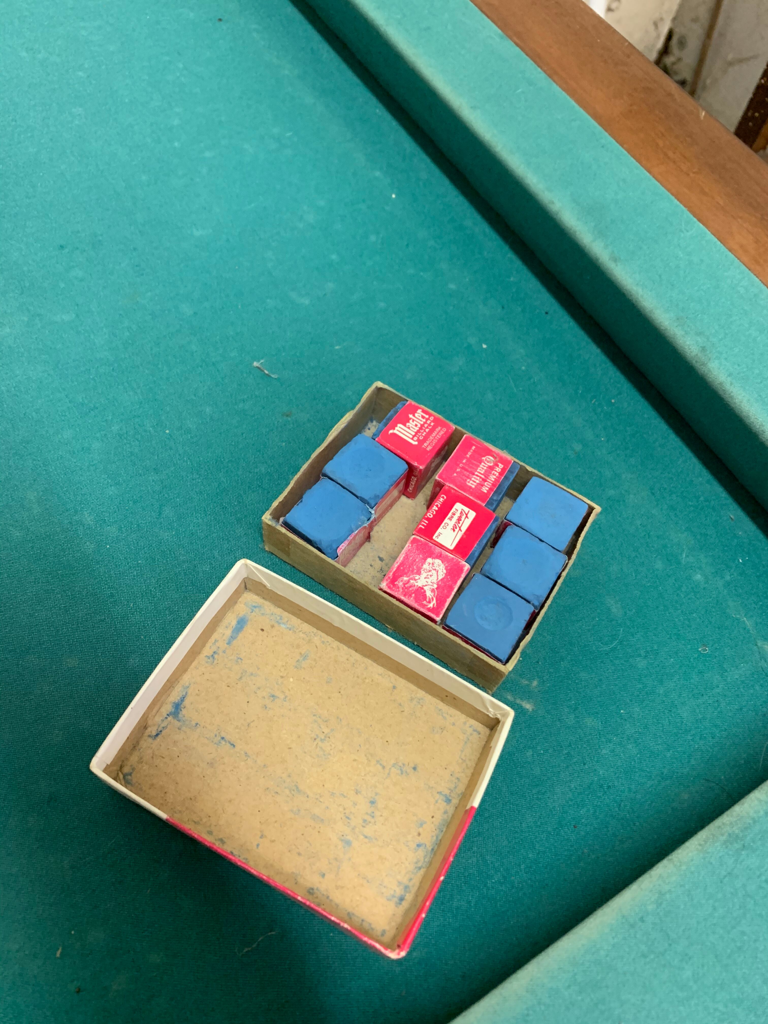 French Billard Full Chevillotte