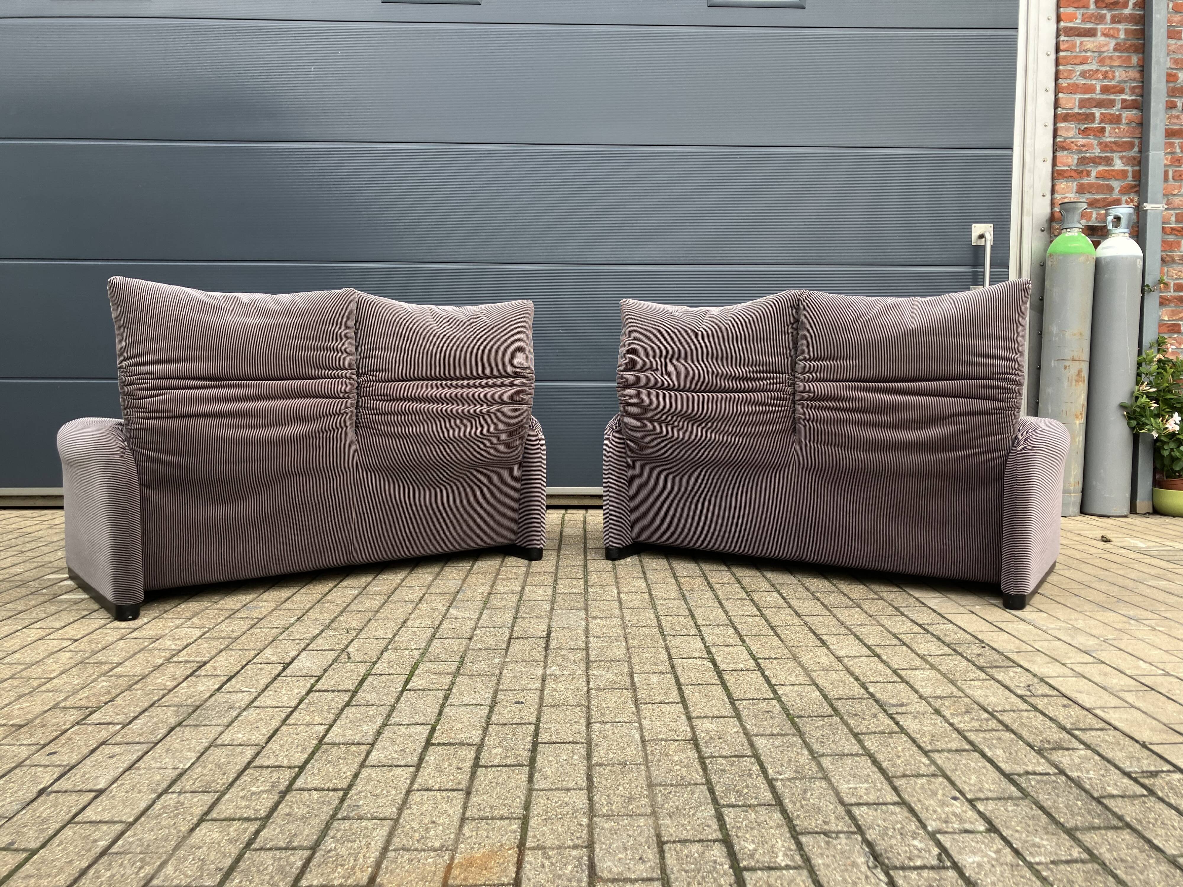 2x Cassina Maralunga 2zit original ribble fabric
