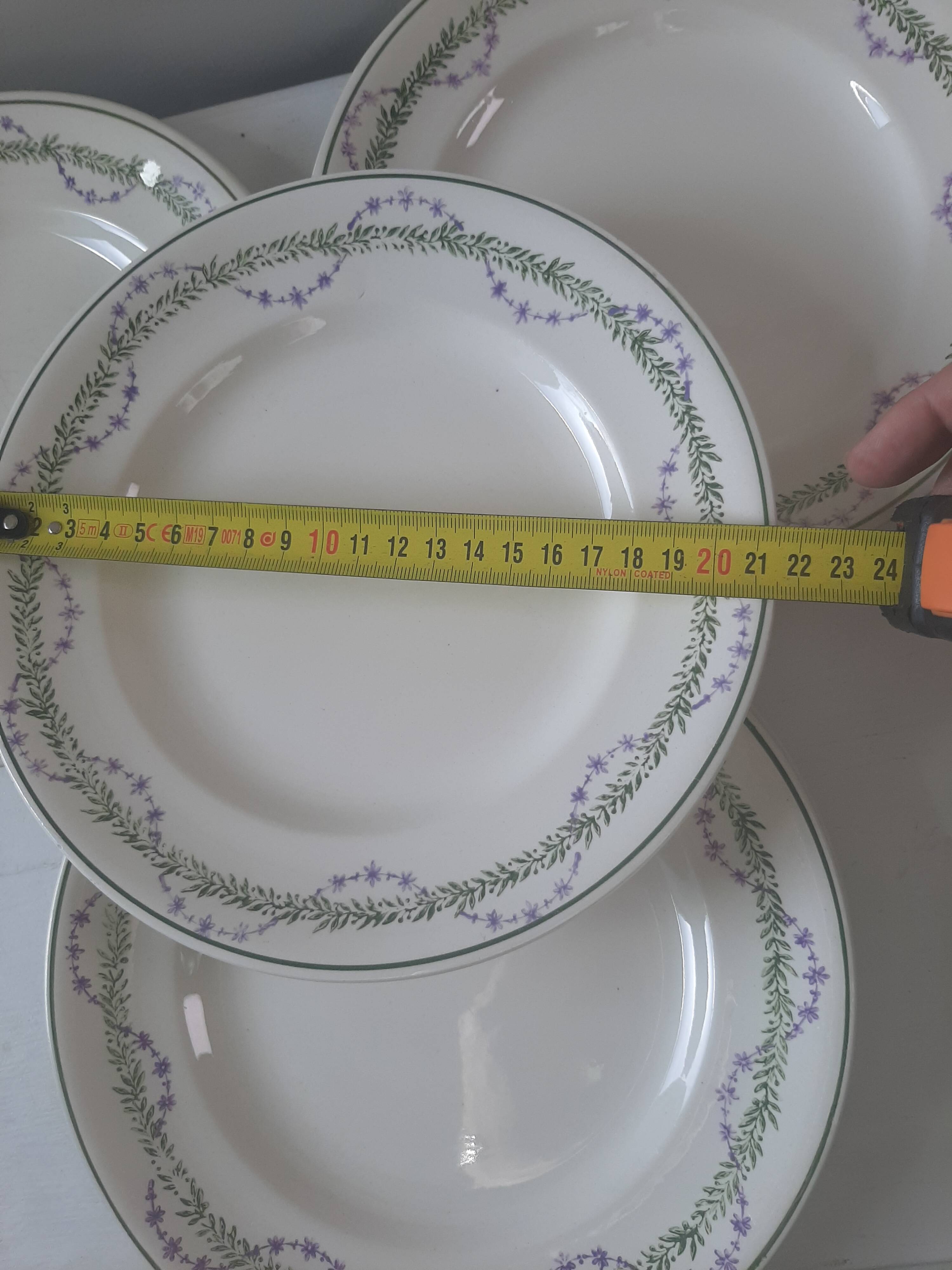 Assiettes à dessert Longwy