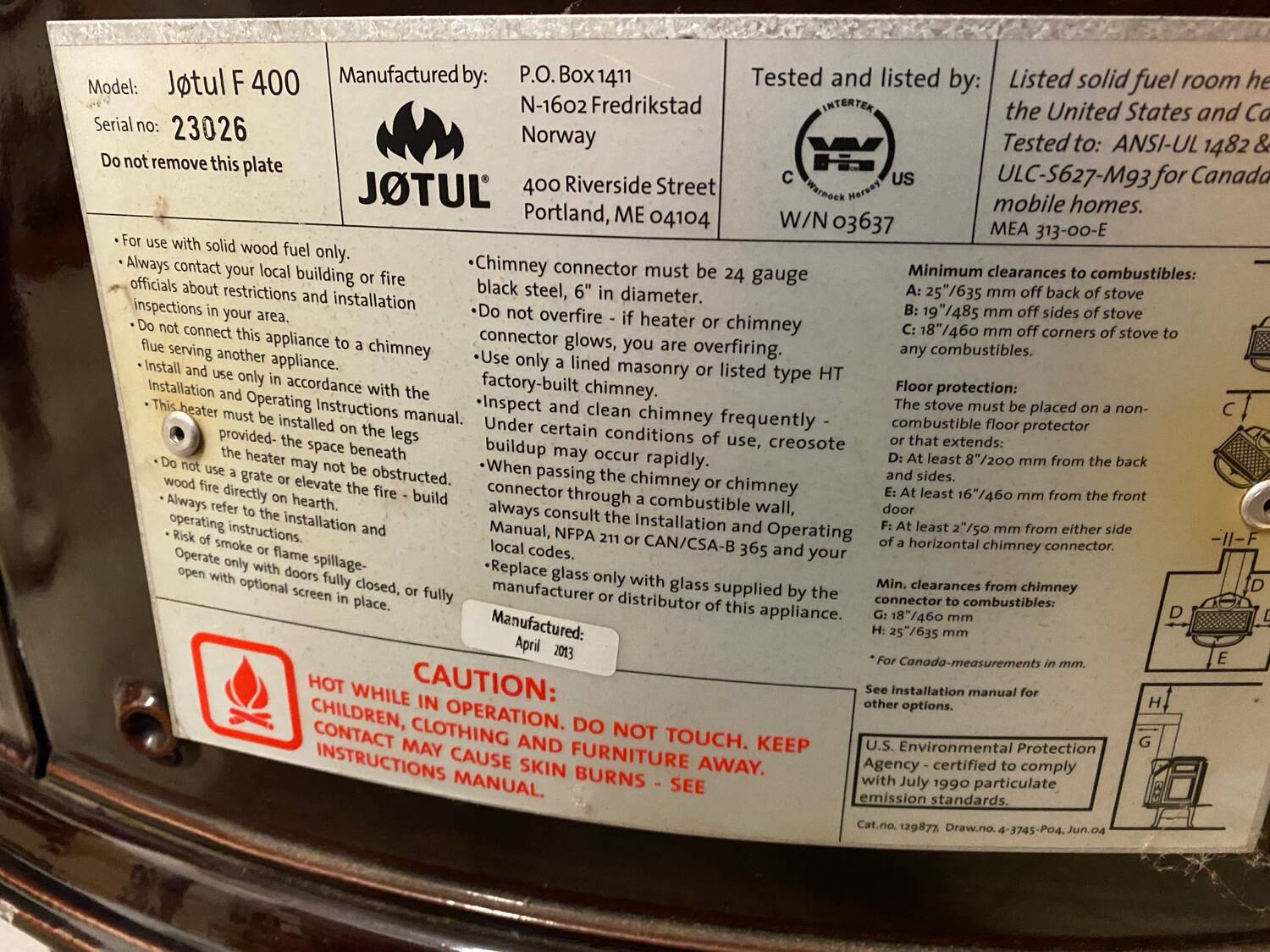 Poêle à bois Jotul en fonte émaillée