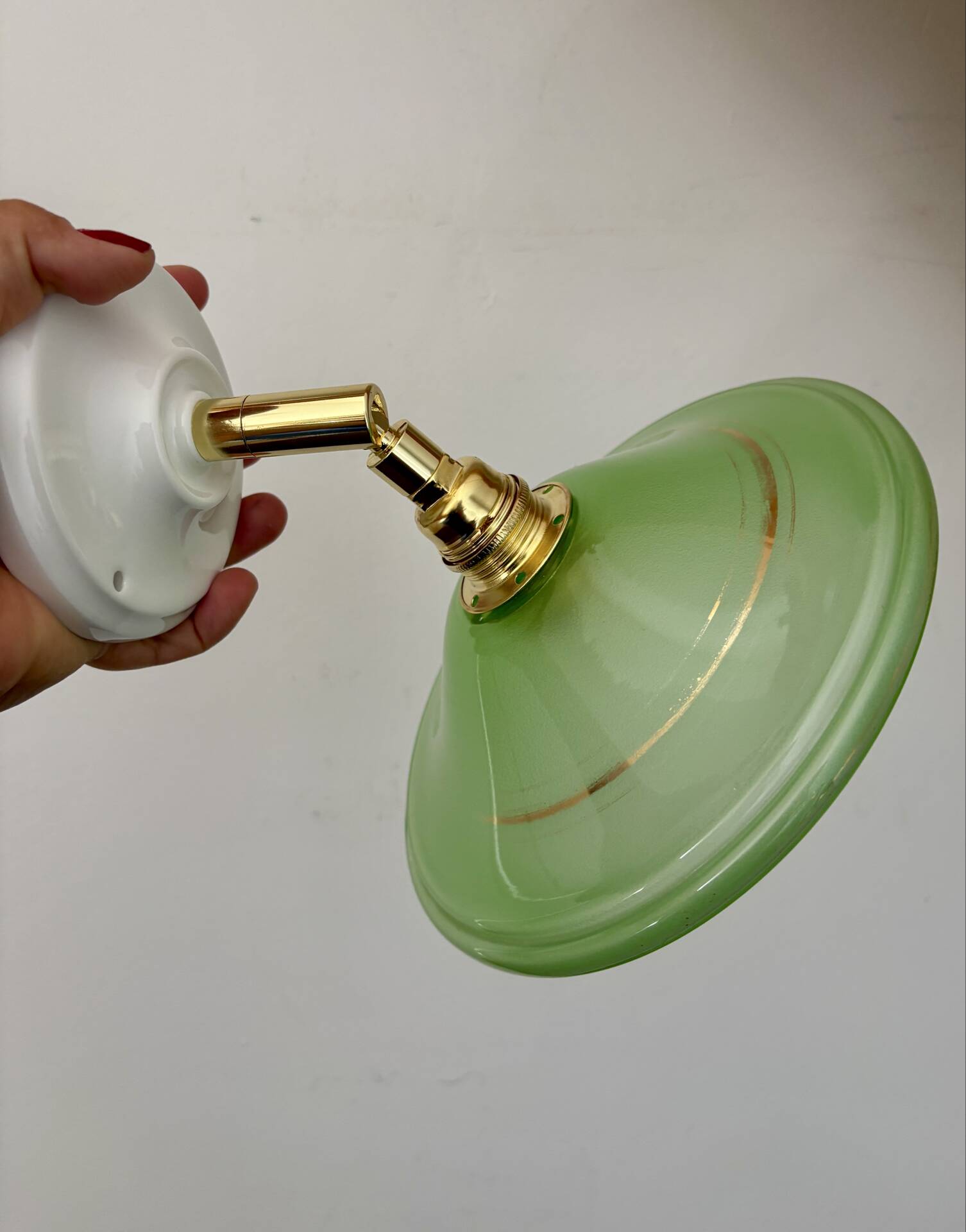 Vintage lampshade in green and gold glass