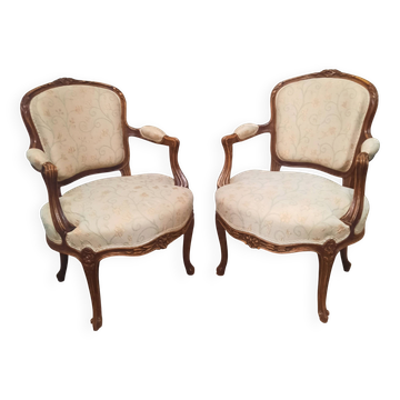 Paire de fauteuils de style Louis XVI