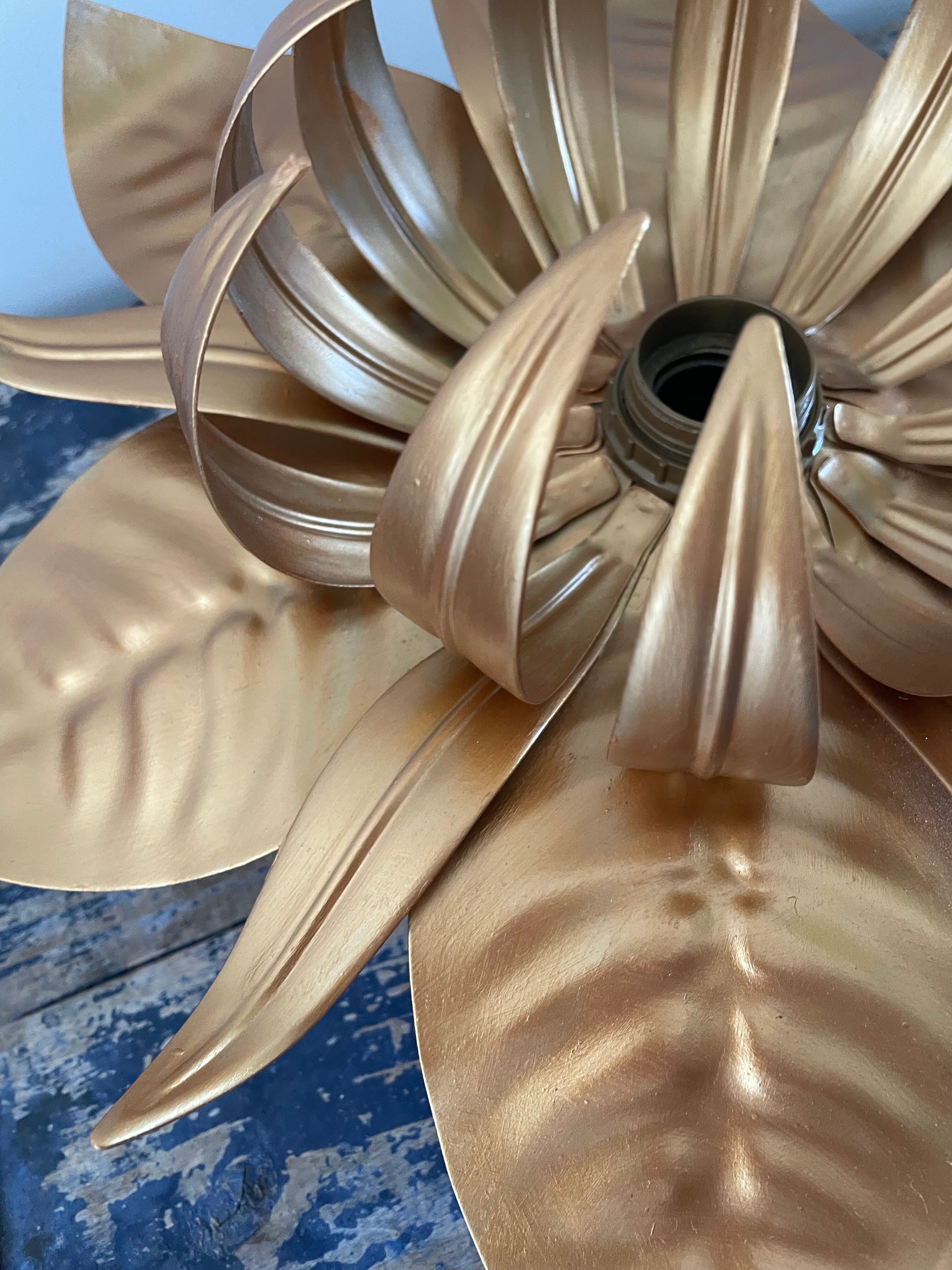 Ceiling lamp flower leaf gilded metal
