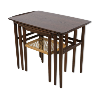 Tables gigognes danoises du milieu du siècle en teck, années 1960, ensemble de 3