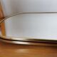Miroir bord doré, forme libre vintage 1970