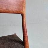 Niels Otto Møller No. 77, 6 chaises, teck et textile