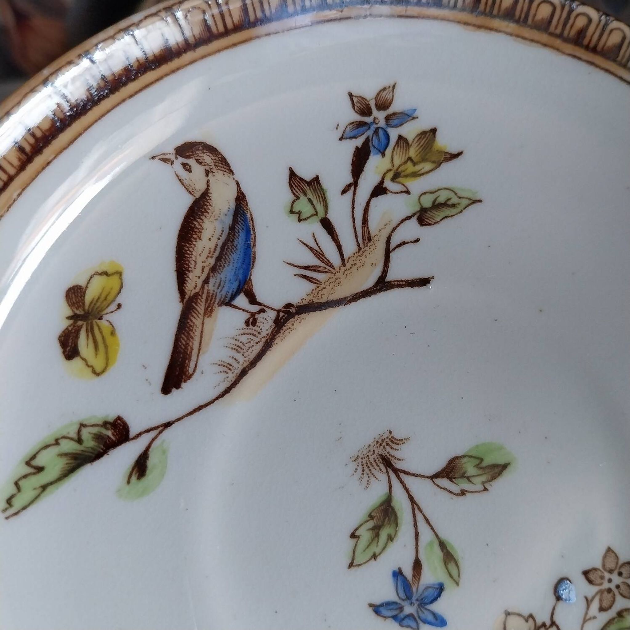 Soucoupe décor polychrome art nouveau