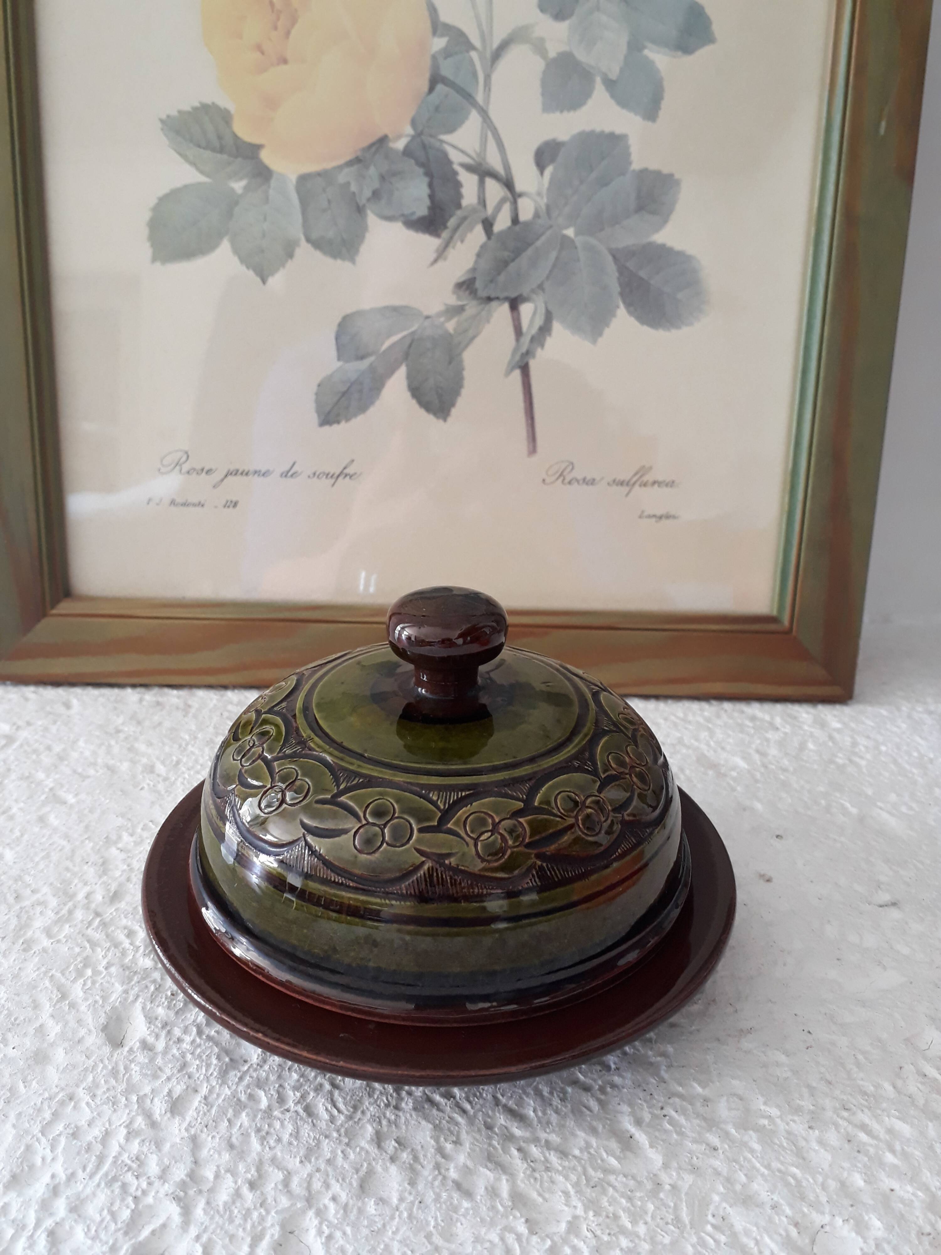 Artisanal butter dish