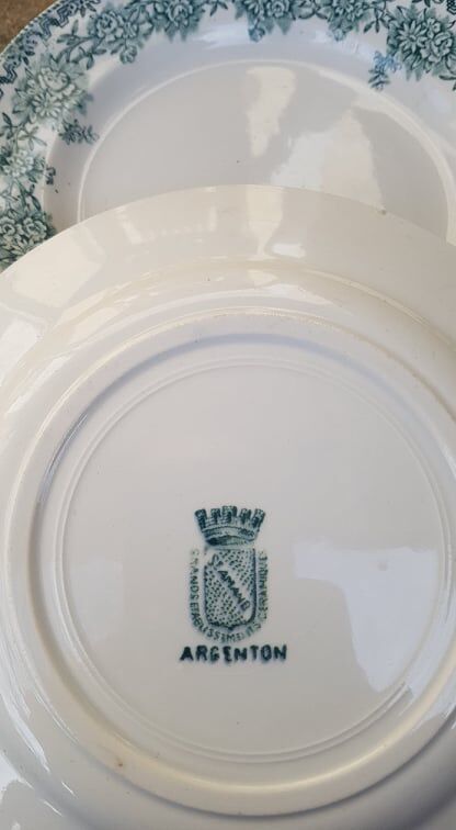 Set of 2 plates in Terre de Fer Saint Amand model Argenton