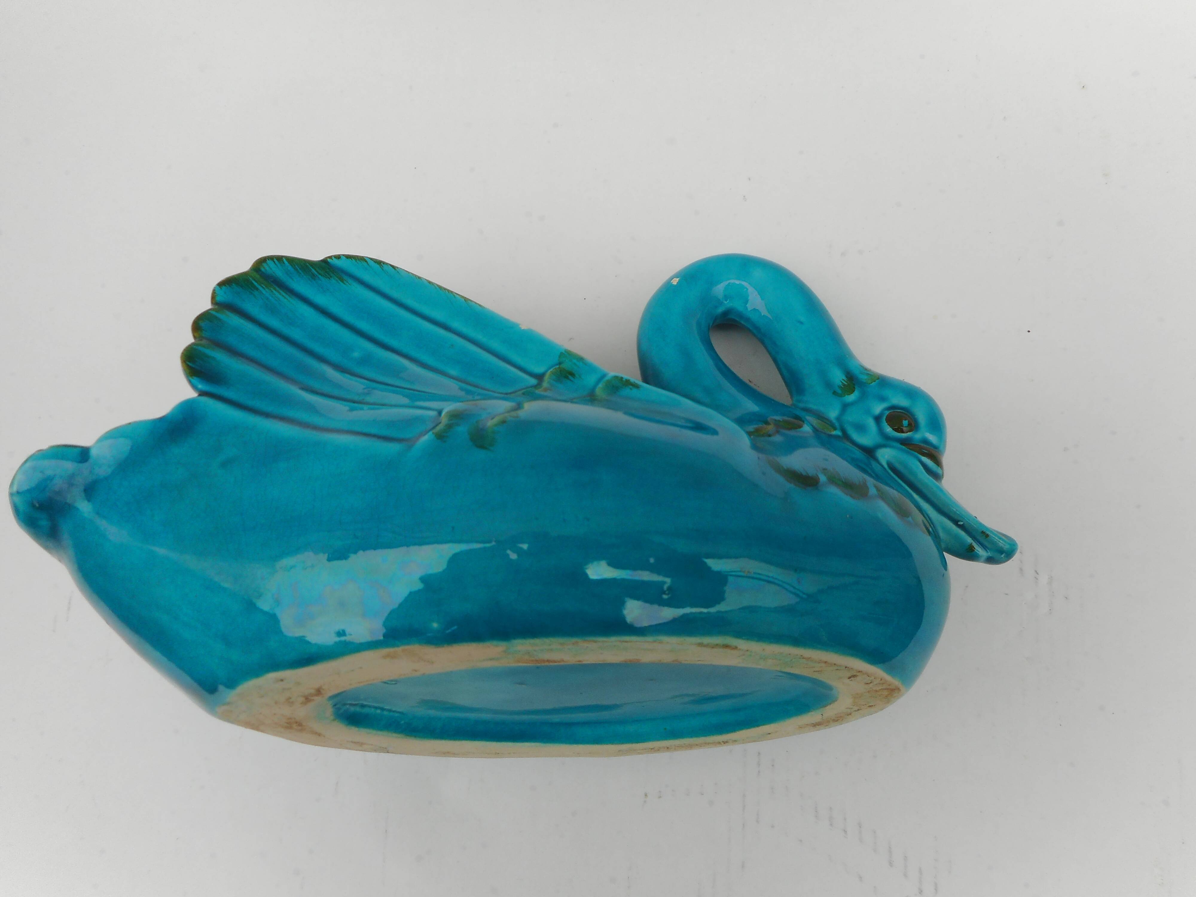Ceramic cigne