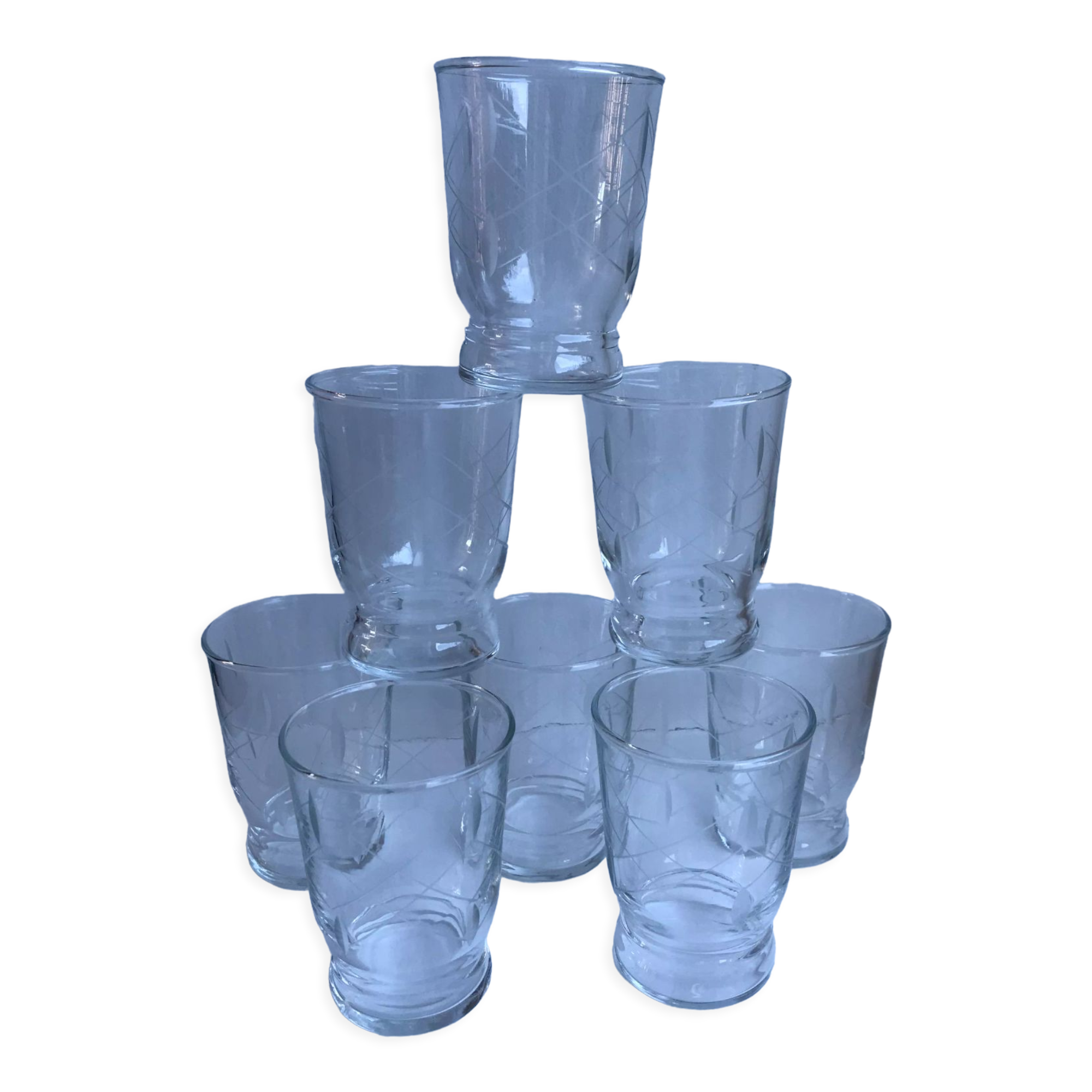 Set of 8 glass water glasses engraved 50s