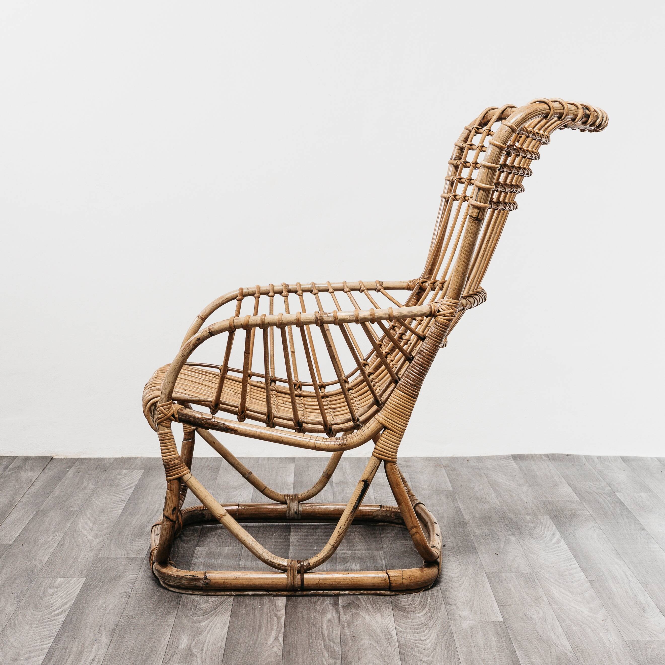 Paire de fauteuils B4 de Tito Agnoli,  Bonacina