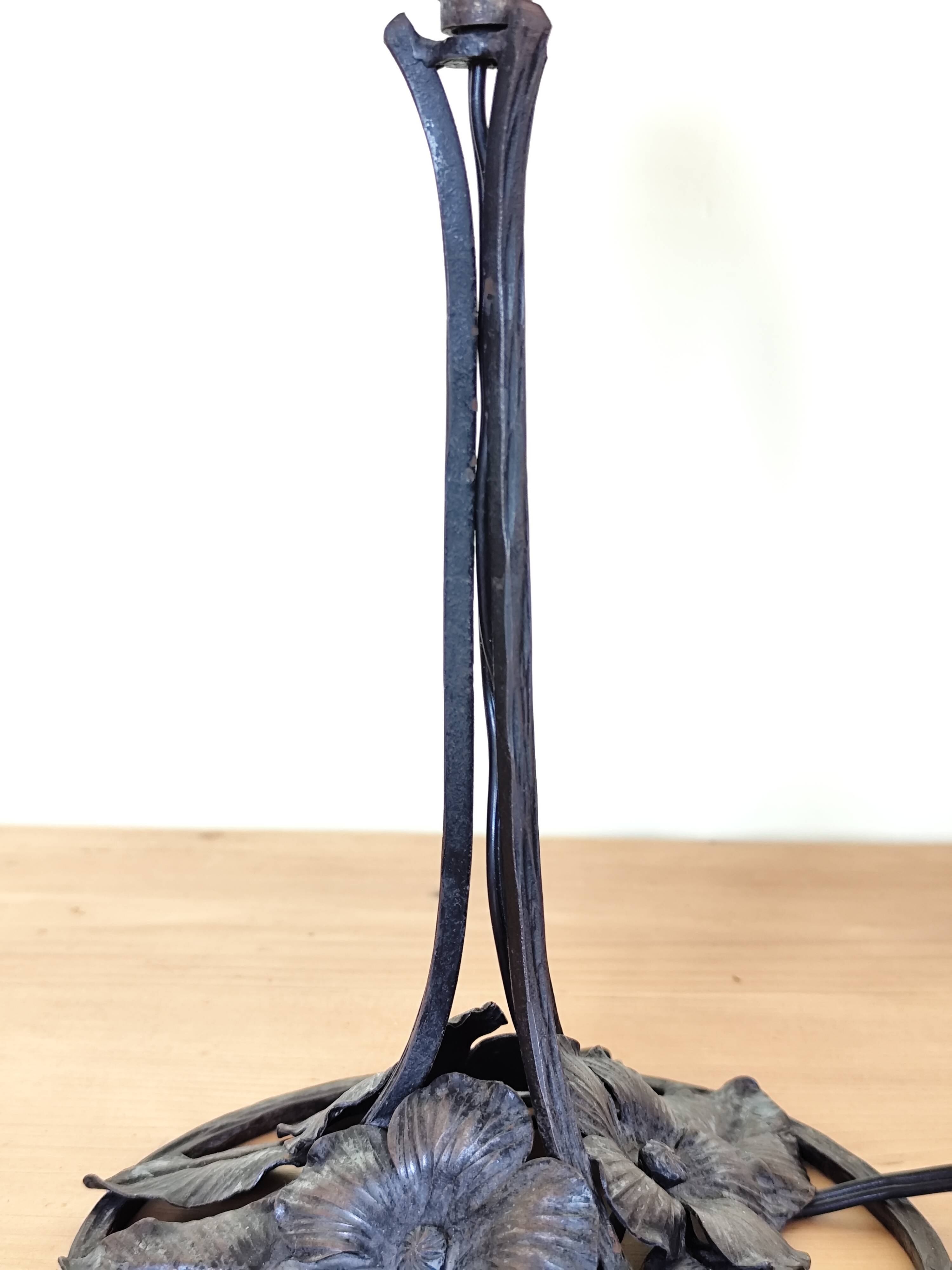 Wrought iron lamp - Art Nouveau lamp, black metal, plant decoration.