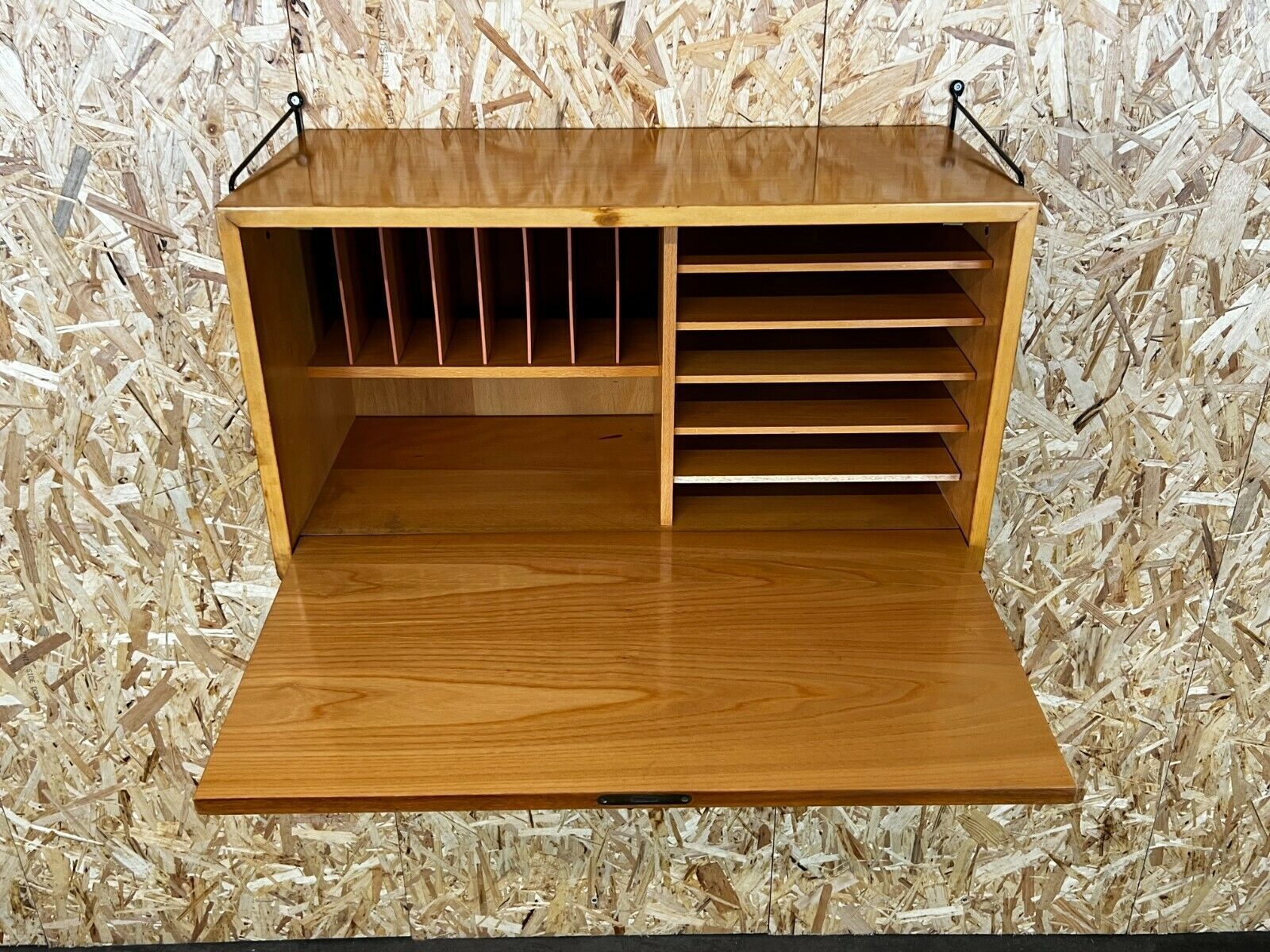 String shelf by Kajsa & Nils "Nisse" Strinning Sweden 60/70
