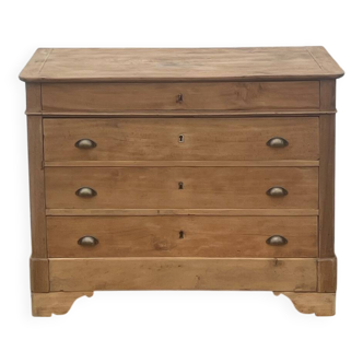 Antique chest of drawers with a chic country feel
