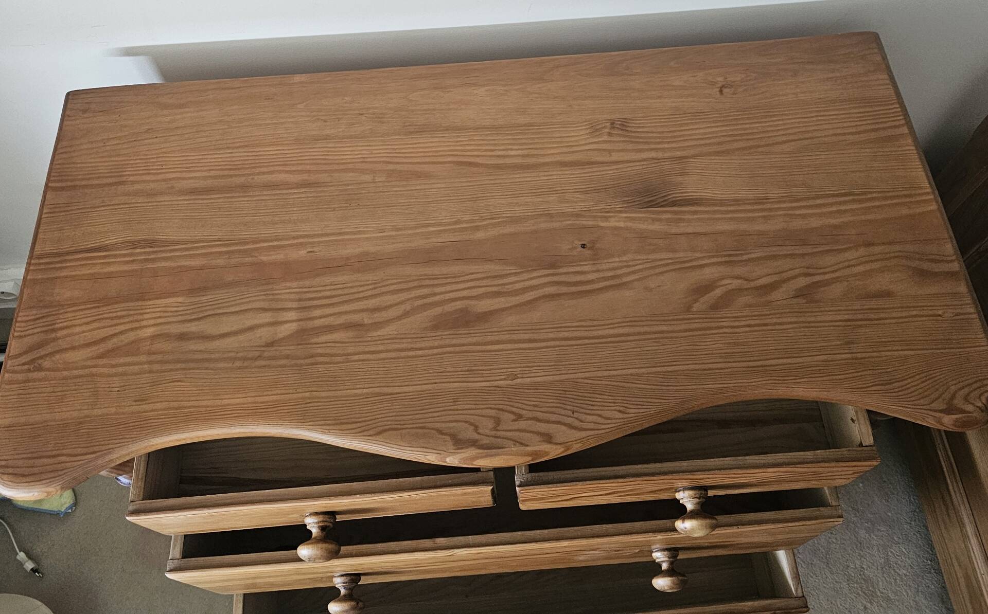Solid pine chest of drawers