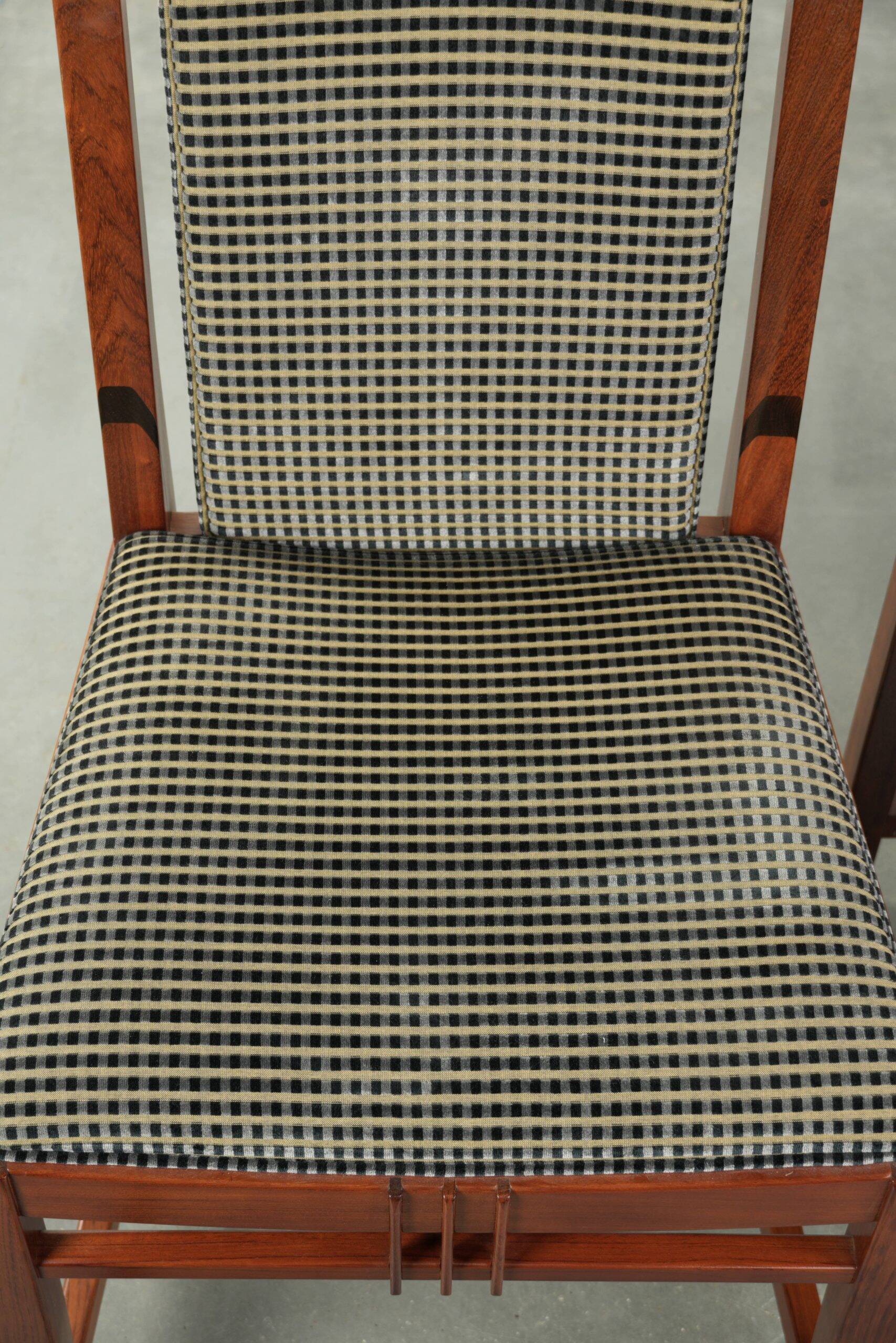 Art Deco design set consisting of a dining table and dining chairs