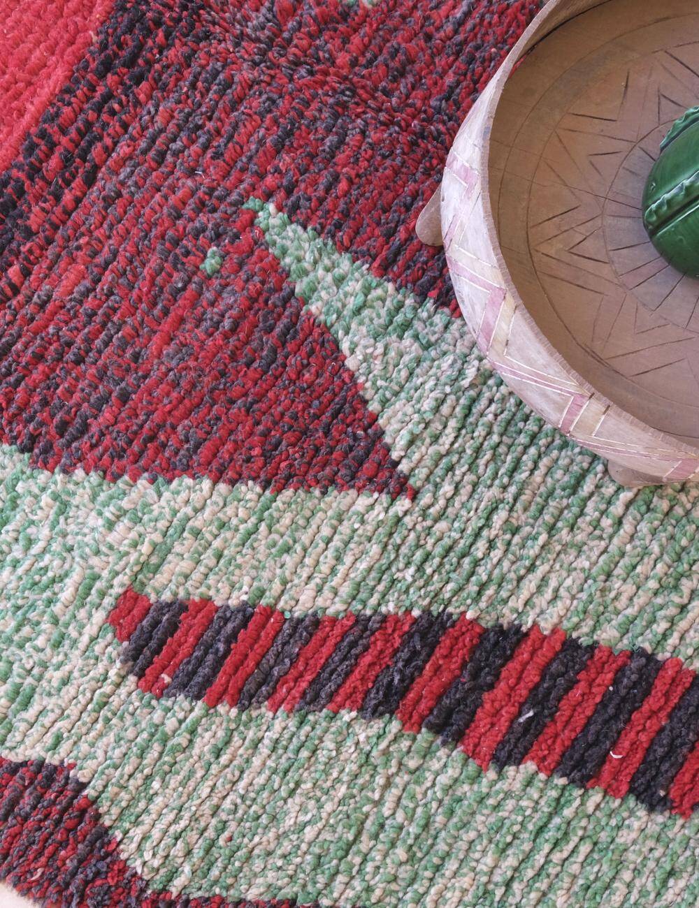 Colorful Berber Rug - 272 x 175 cm