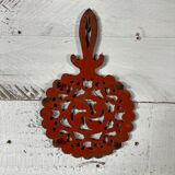 Cast iron flat trivet