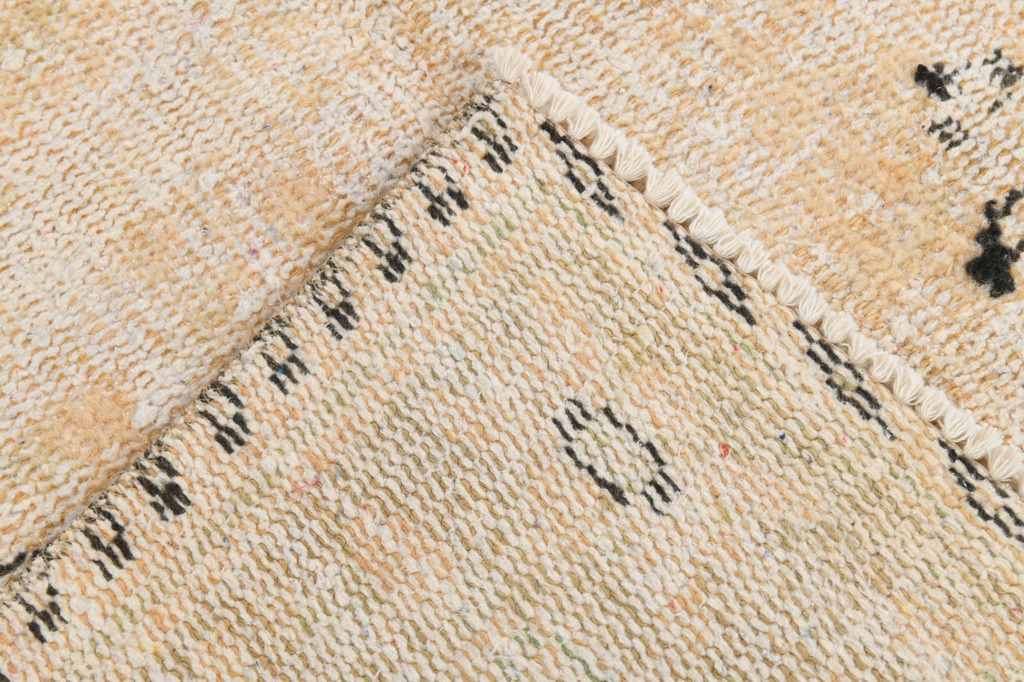 5x8 beige tones wool classic vintage rug 253x166cm