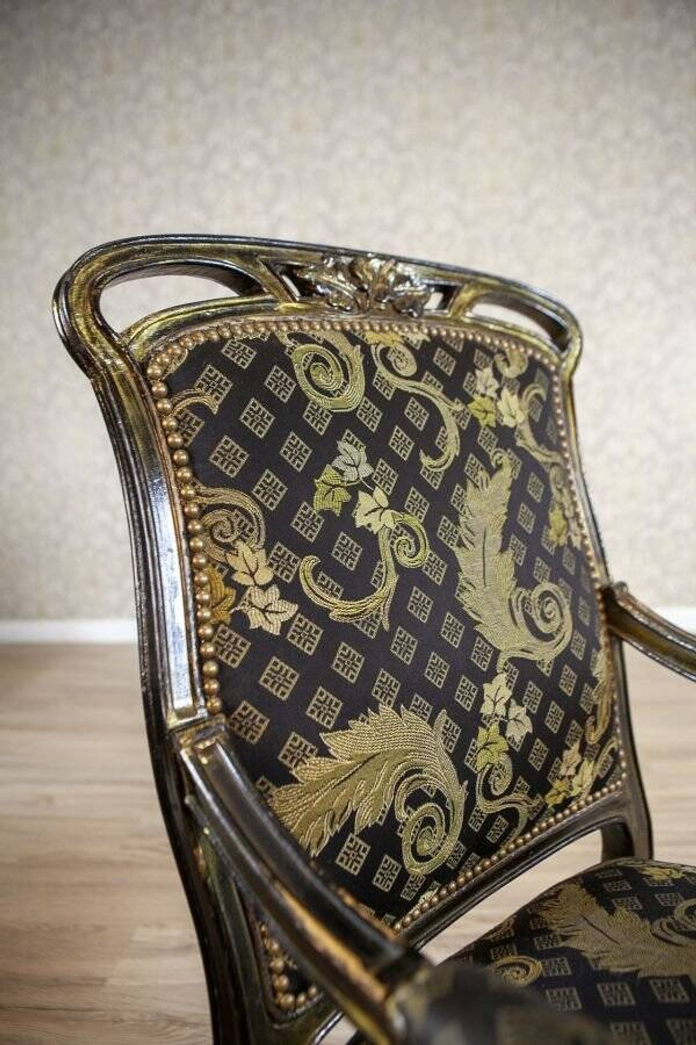 Fauteuil en chêne Art Nouveau du 20e siècle