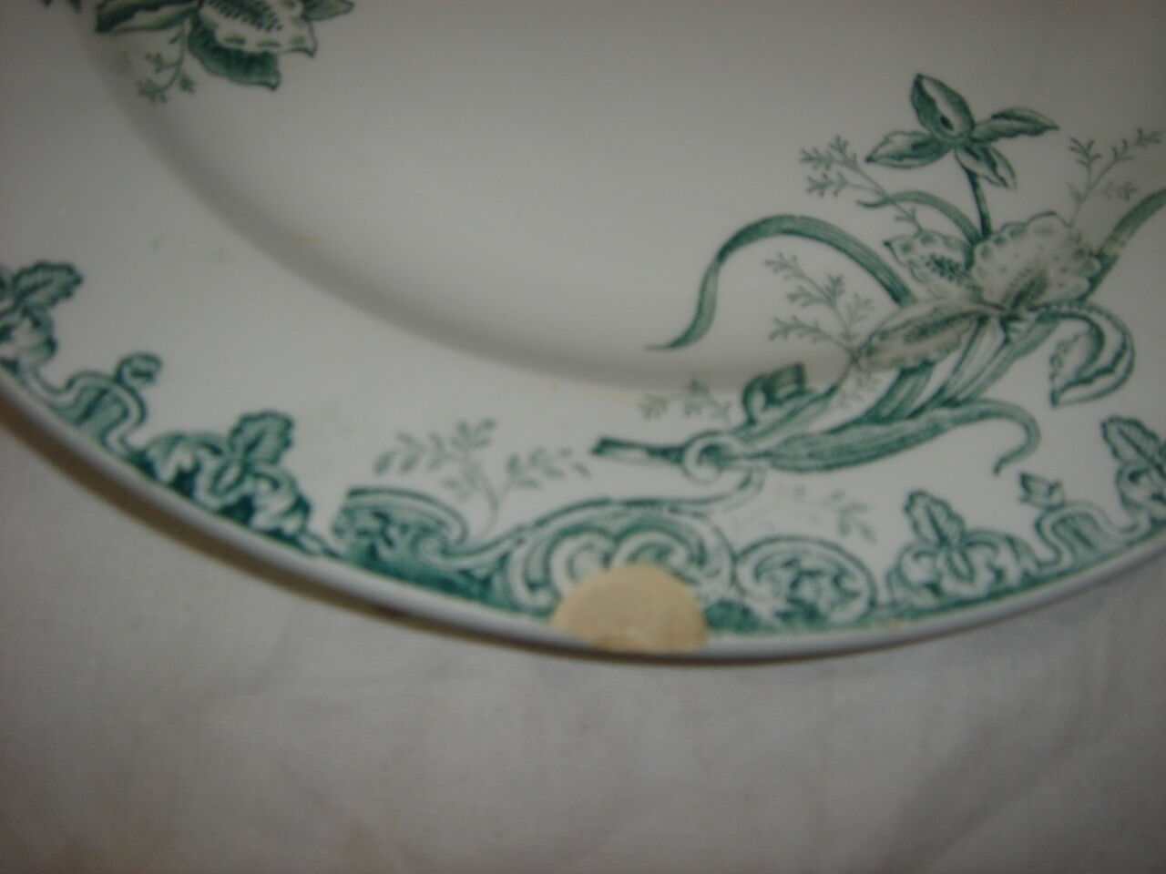 Lot of earthenware 6 plates Terre de Fer model Iris, 1940