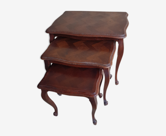 Tables gigognes en noyer