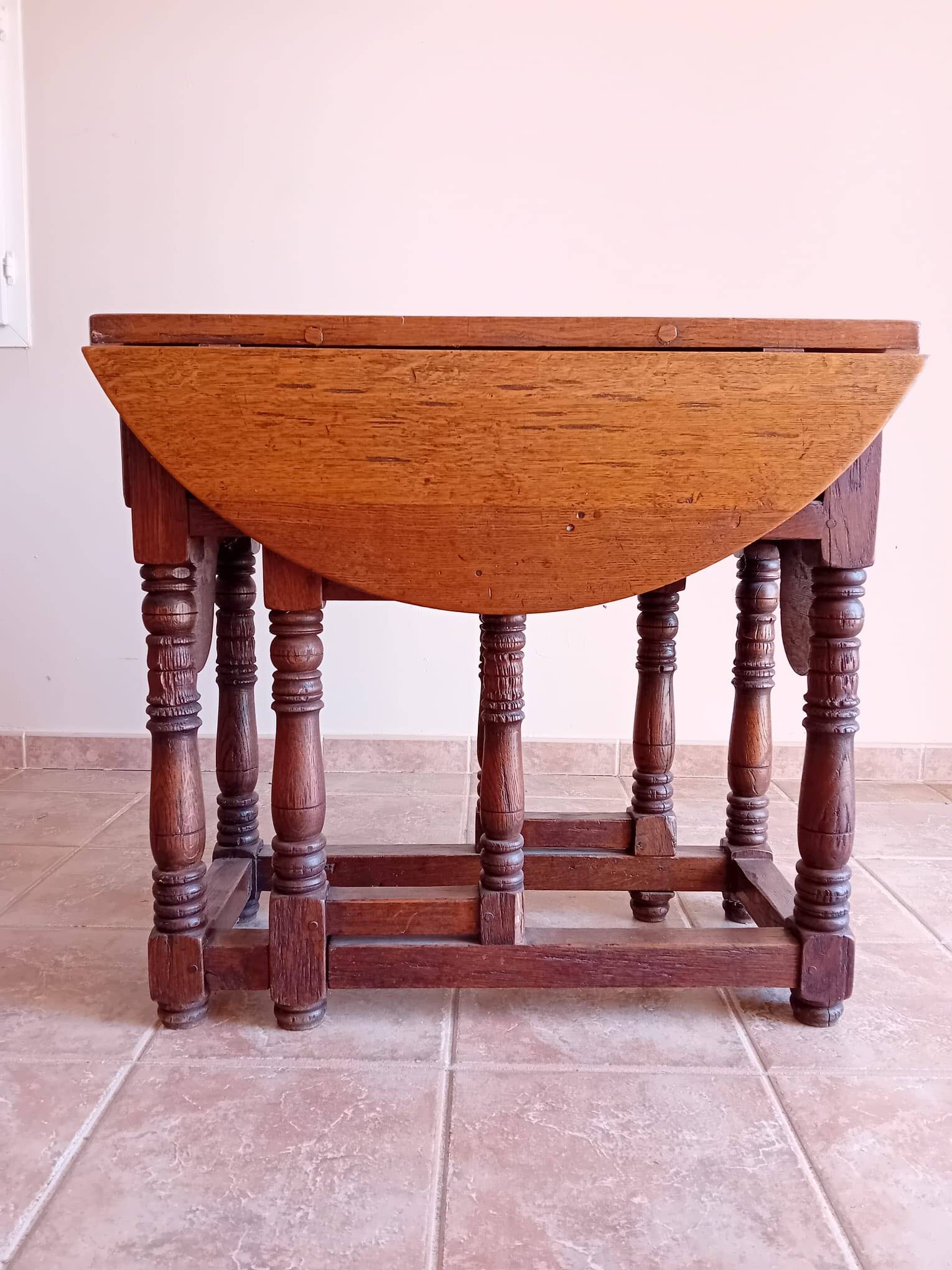 English folding gateleg table