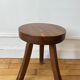 Tabouret bois brutaliste