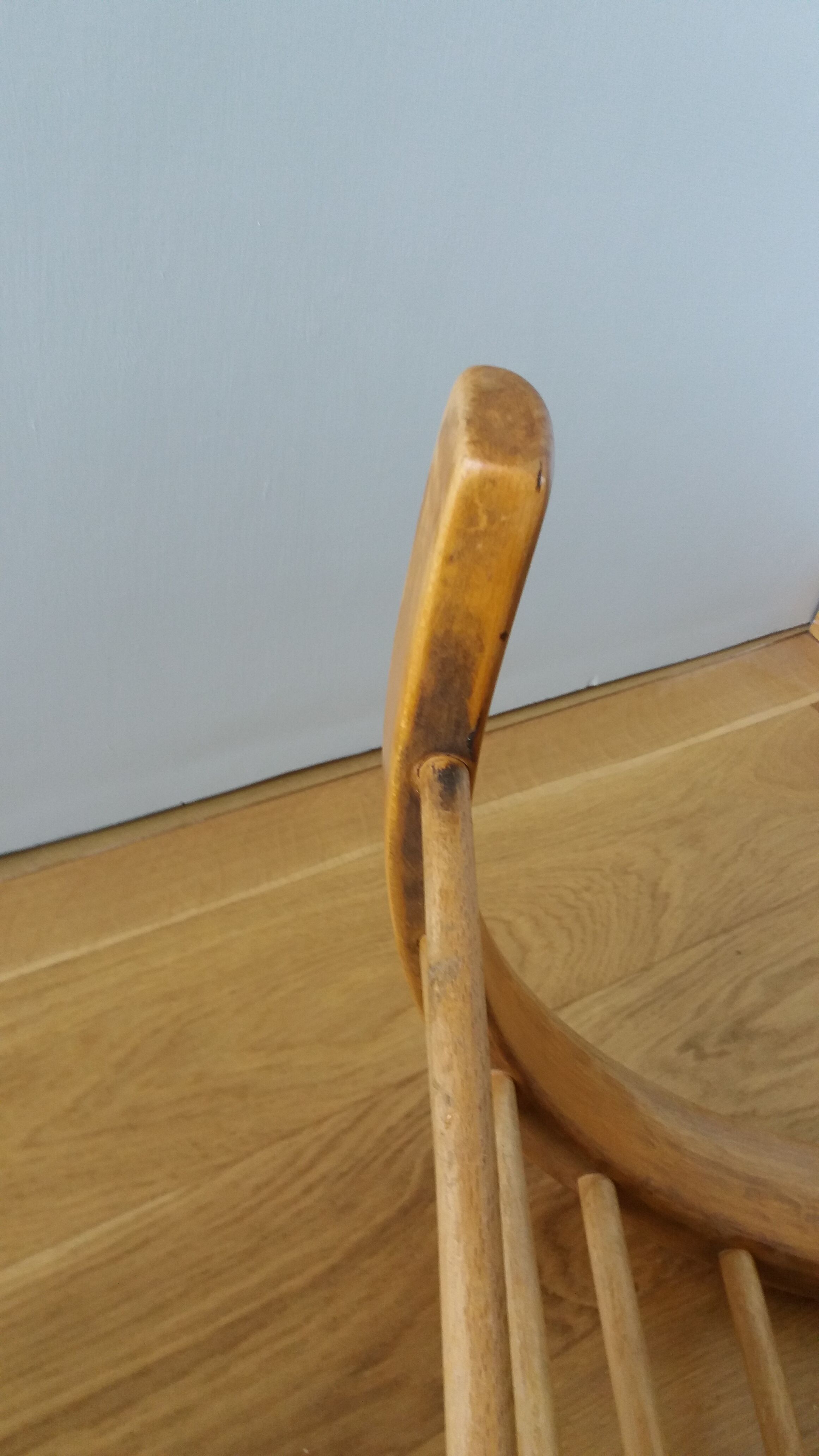 Fauteuil en bois, pieds compas, style scandinave, Baumann ou Thonet