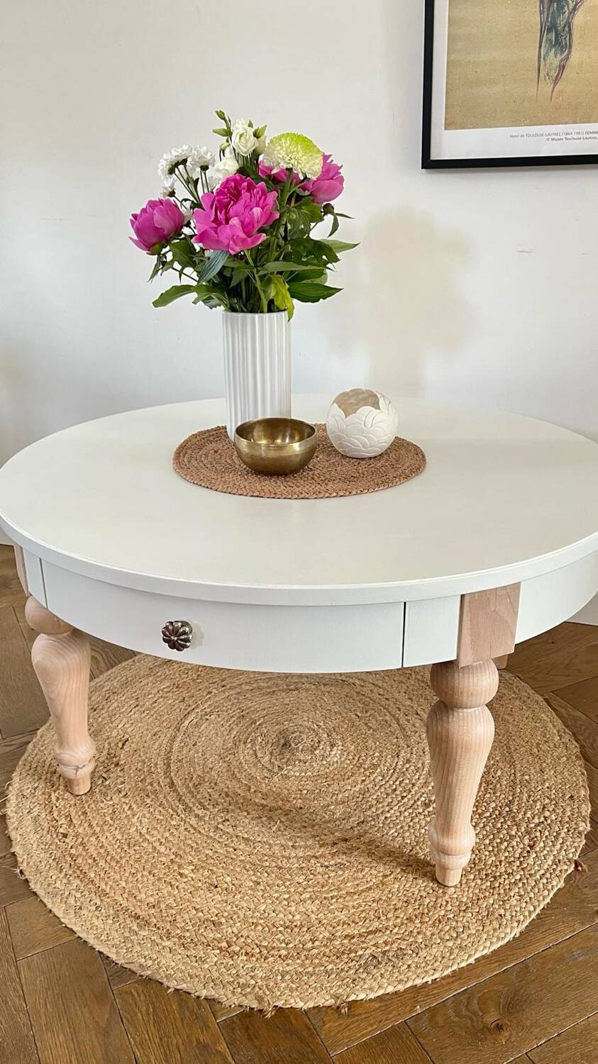 "Eglantine" coffee table