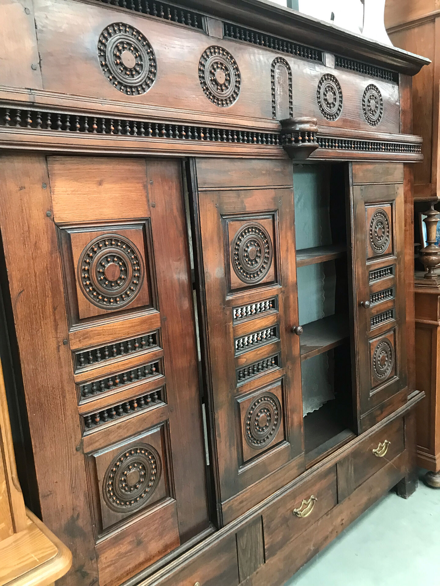 "Breton" wardrobe with sliding door