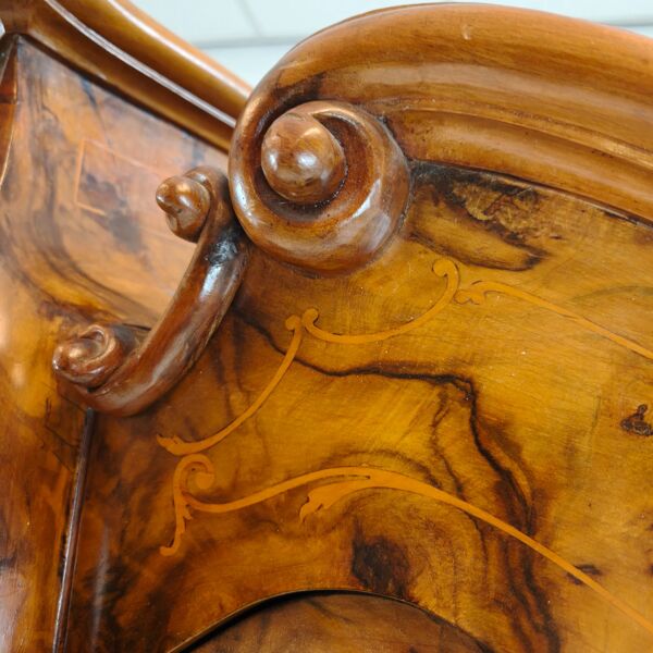 Grande armoire / penderie italienne antique – ronce de noyer, forme bombé