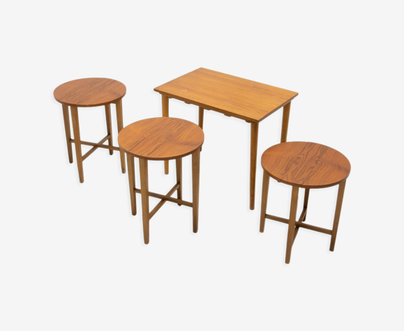 Ensemble de quatre tables gigognes, conçu par Poul Hundevad, années 1960