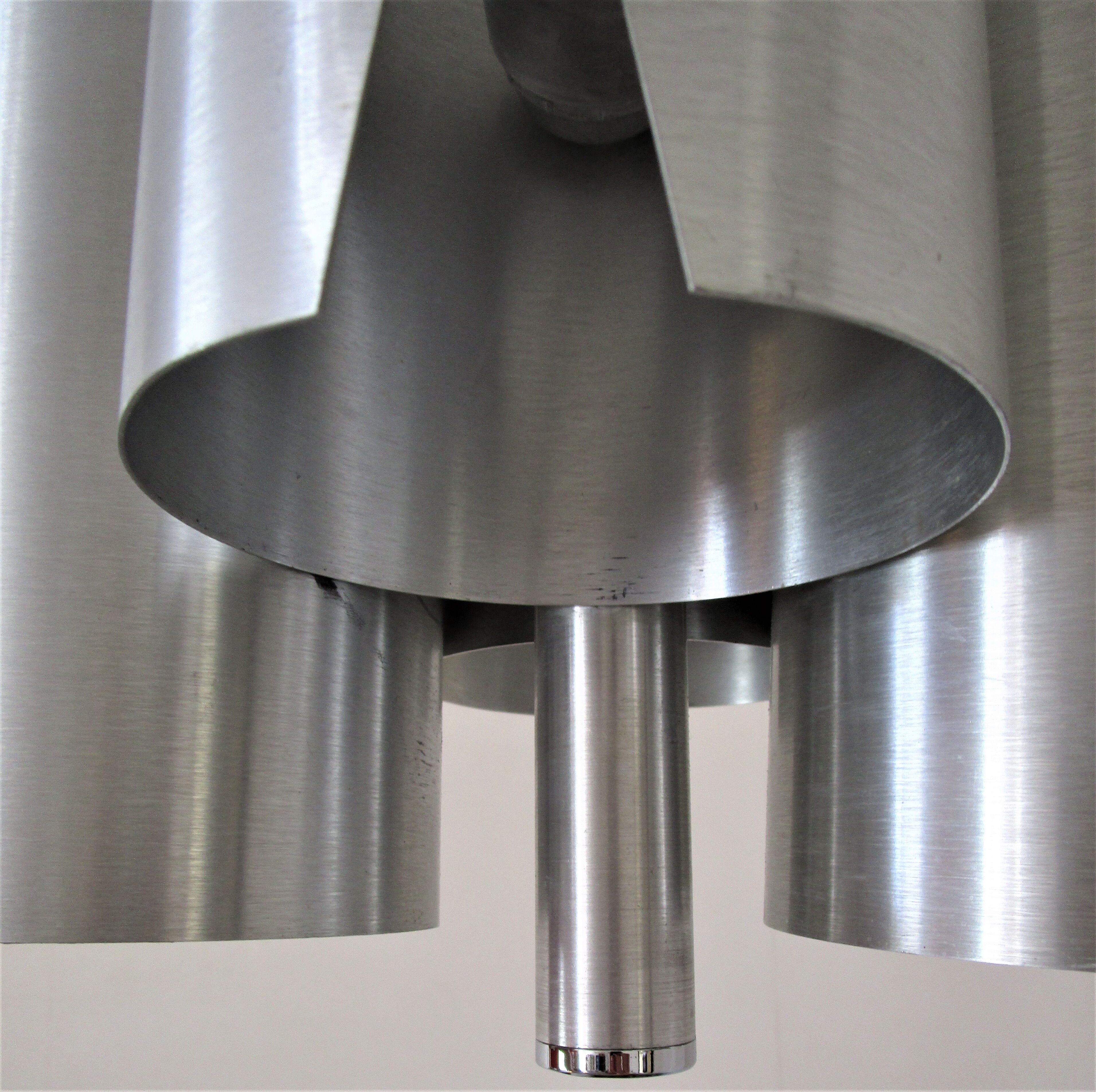 Lustre space age brushed aluminum 70s