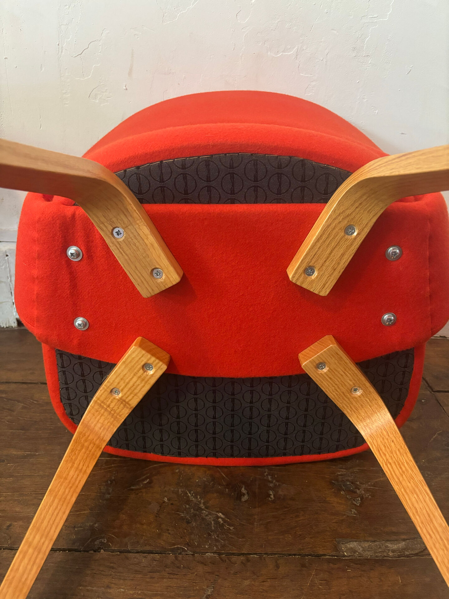 2 chaises Conférence par Eero Saarinen