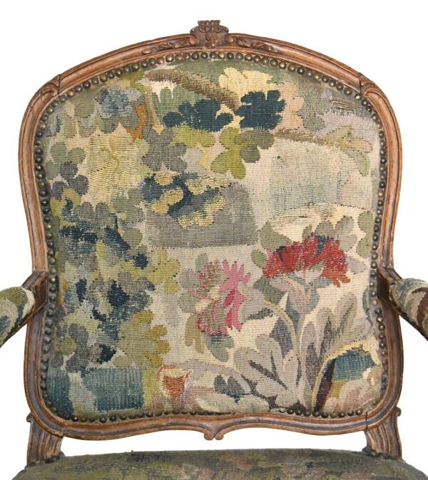 Fauteuil cabriolet d'époque Louis XV estampillé MDLP de Martin Delaporte