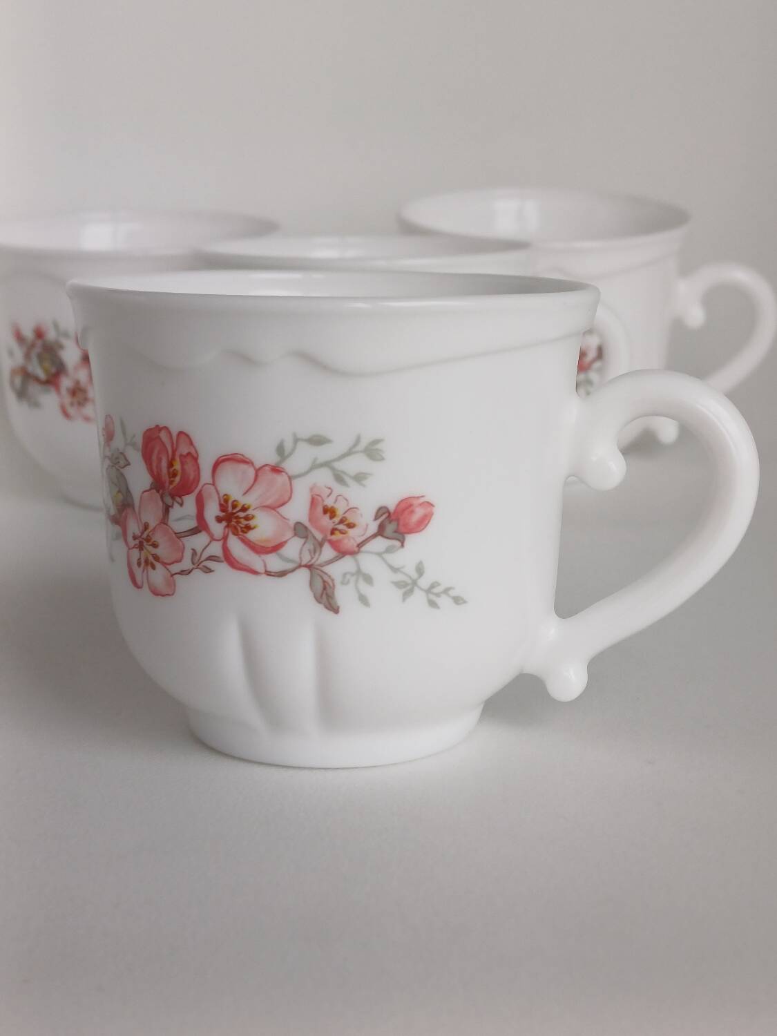 Arcopal floral coffee cups