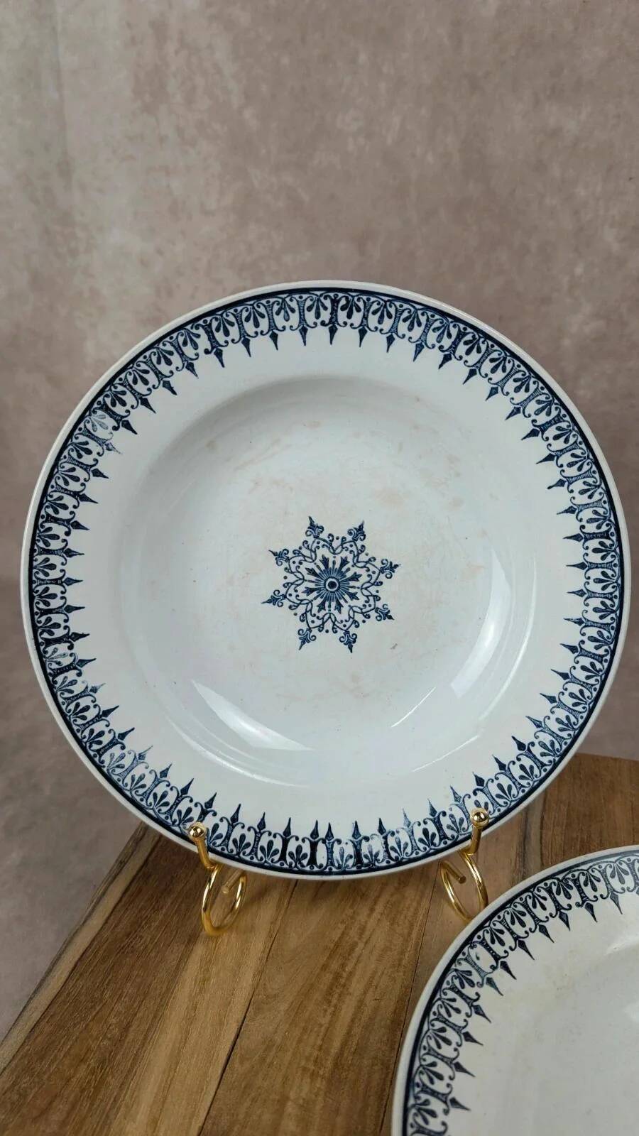 Set of 2 antique deep plates Saint-Amand – Primax