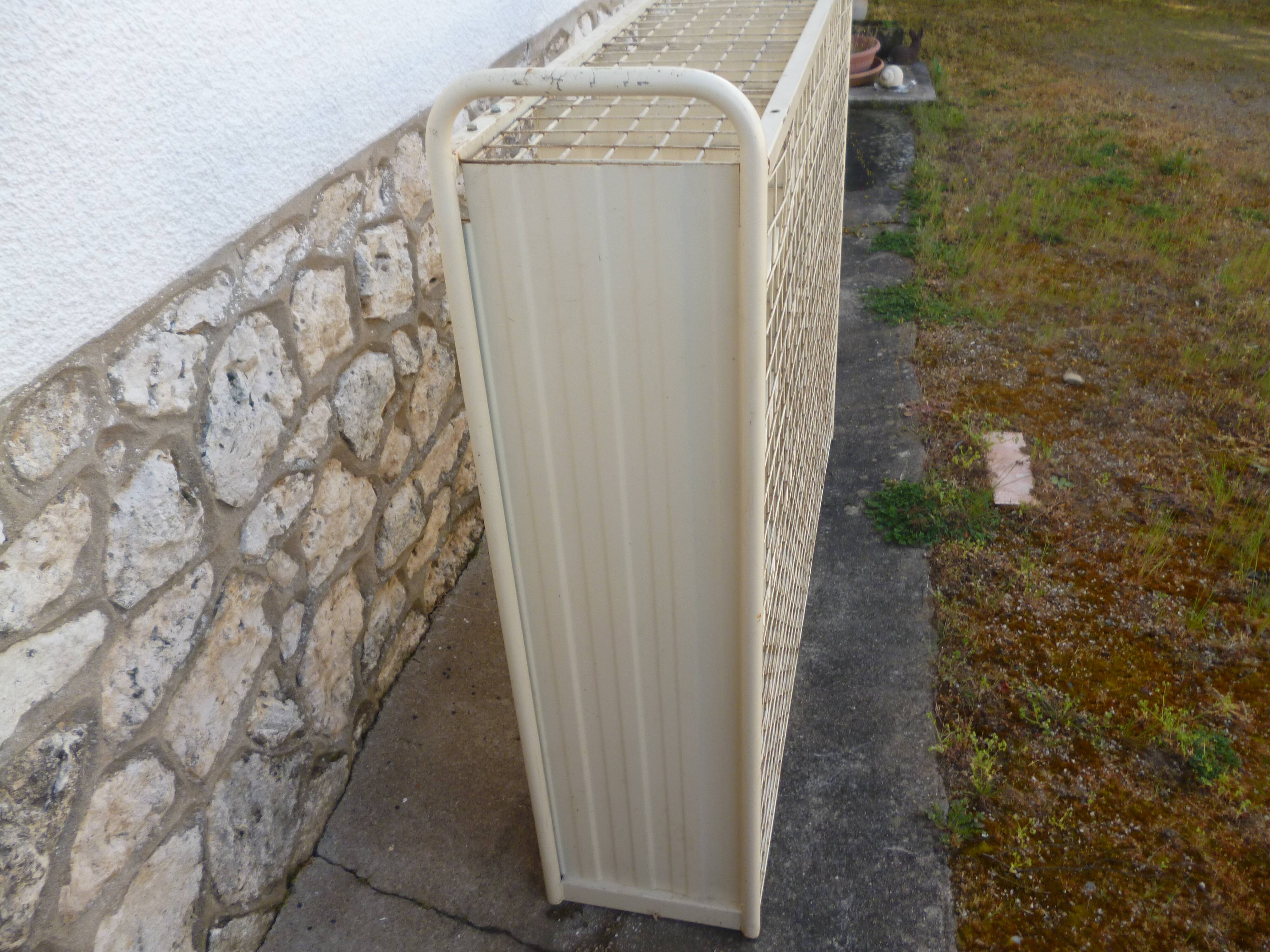 Large furniture storage 25 sorting lockers La Poste