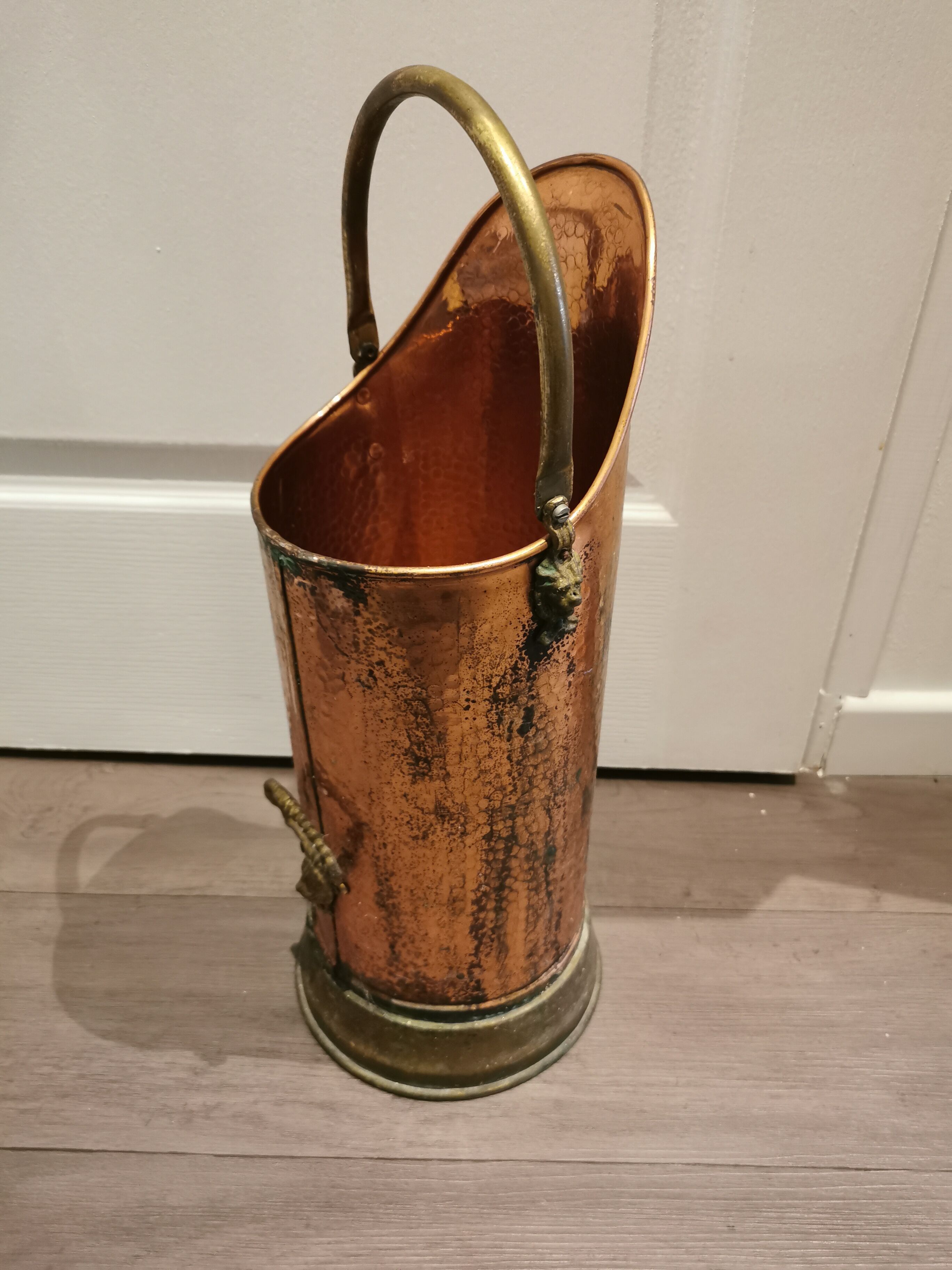 Umbrella holder