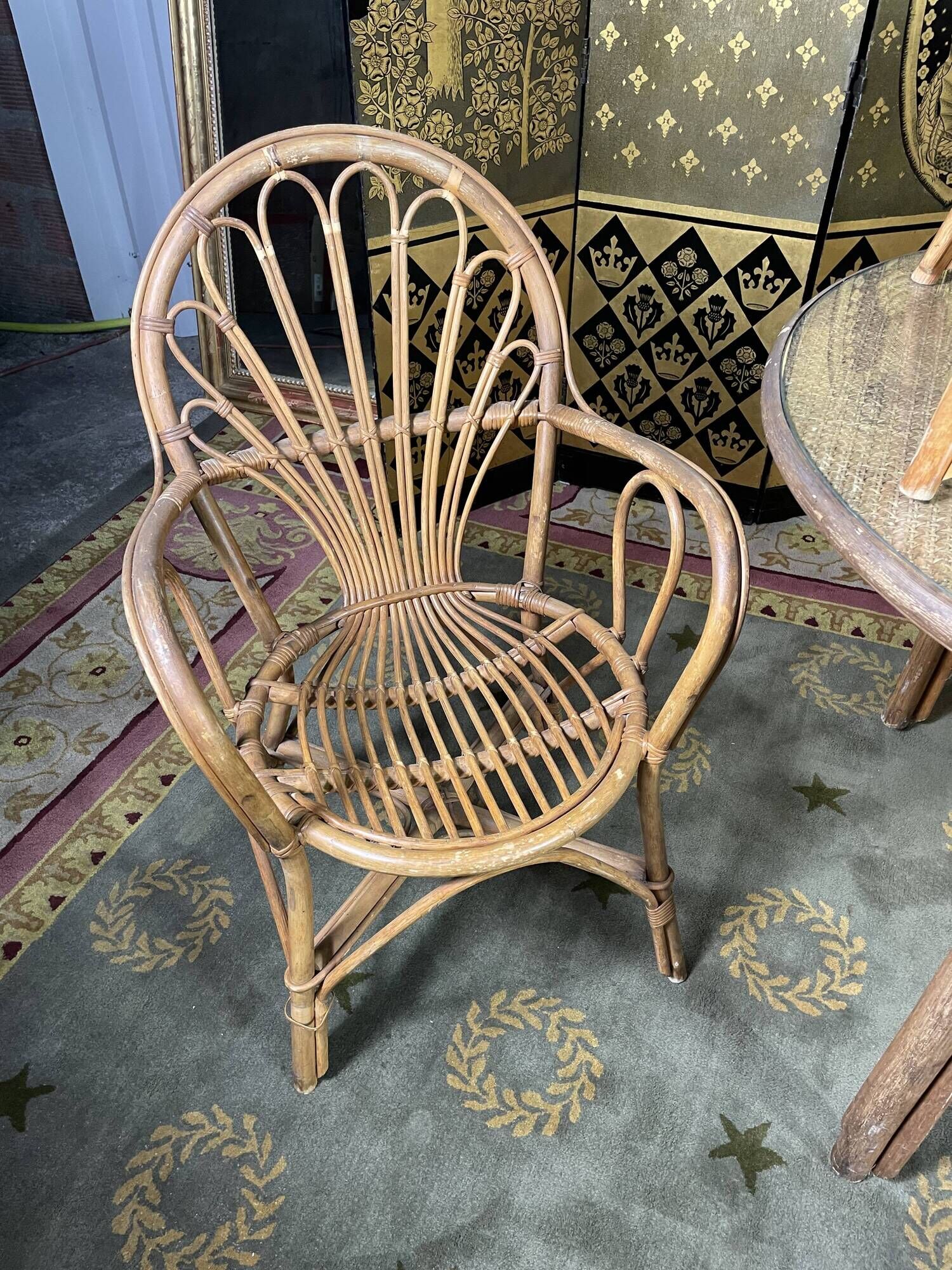 Garden furniture in rattan table and 4 armchairs