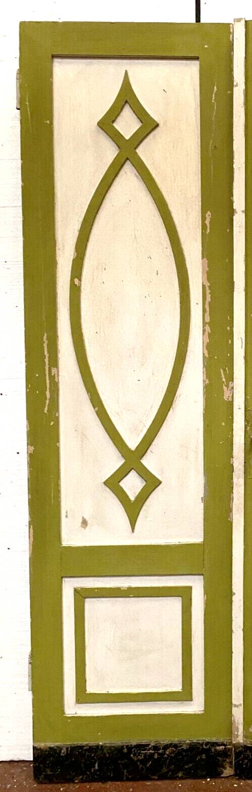 Double separation doors in 19th century patinated solid fir